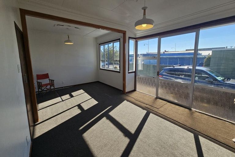 Photo of property in 65 Tukapa Street, Westown, New Plymouth, 4310