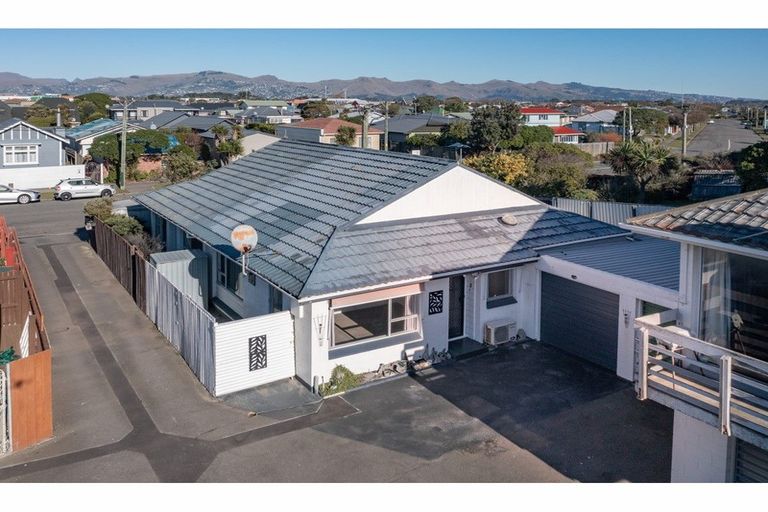 Photo of property in 2/8 Lonsdale Street, New Brighton, Christchurch, 8083