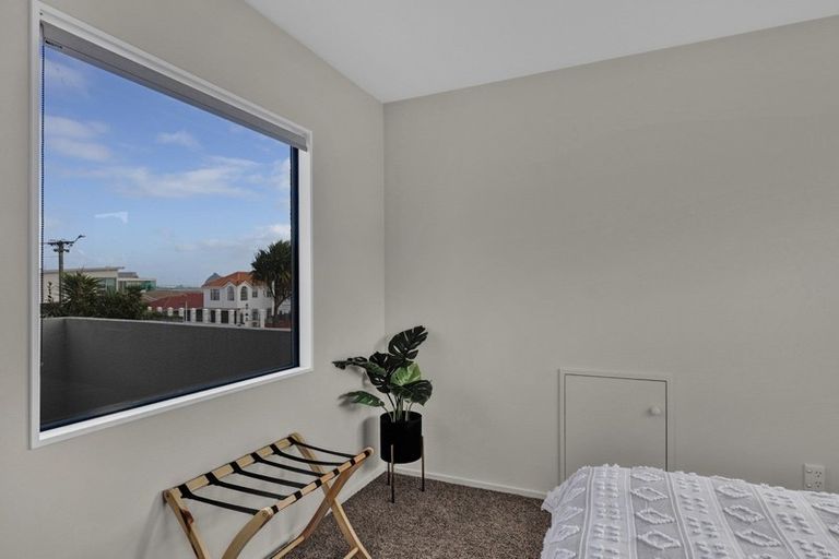 Photo of property in 2 Kawaroa Close, New Plymouth, 4310