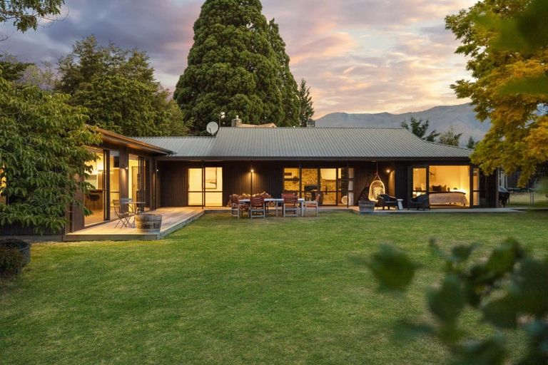 Photo of property in 150 Centennial Avenue, Arrowtown, Queenstown, 9371