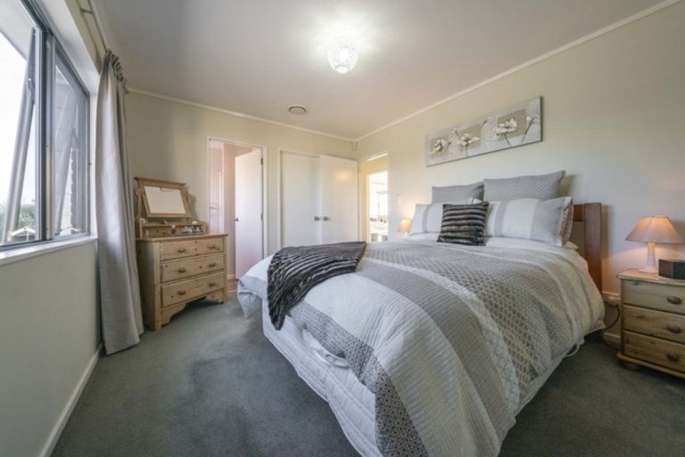 Photo of property in 2/210 Aspin Road, Cambridge, 3496