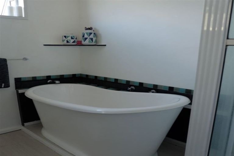 Photo of property in 14 Ranui Crescent, Diamond Harbour, Lyttelton, 8971