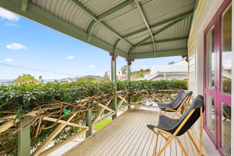 Photo of property in 74 Hataitai Road, Hataitai, Wellington, 6021