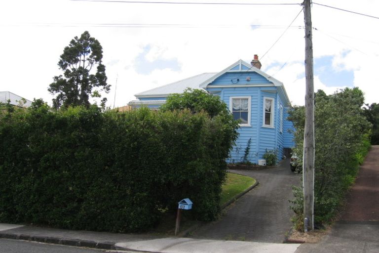 Photo of property in 67a Palmerston Road, Birkenhead, Auckland, 0626