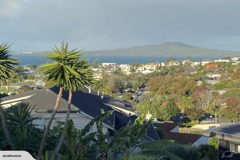 Photo of property in 1/83 East Coast Road, Castor Bay, Auckland, 0620