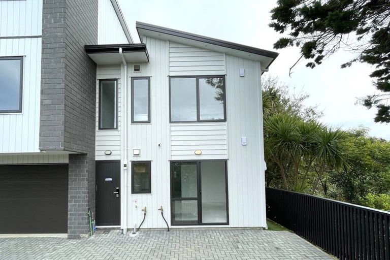 Photo of property in 8/7 Glen Road, Ranui, Auckland, 0612