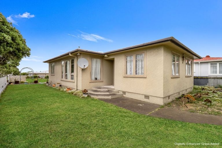Photo of property in 72 Manuka Street, Castlecliff, Whanganui, 4501