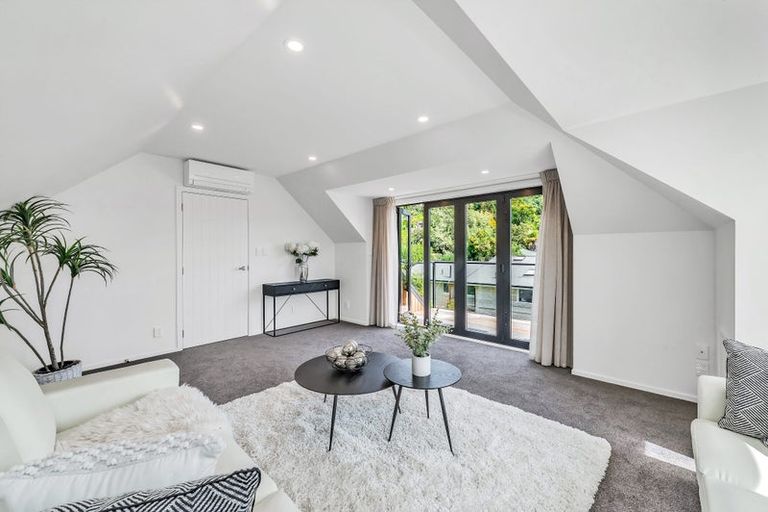 Photo of property in 19 Glamis Place, Cashmere, Christchurch, 8022