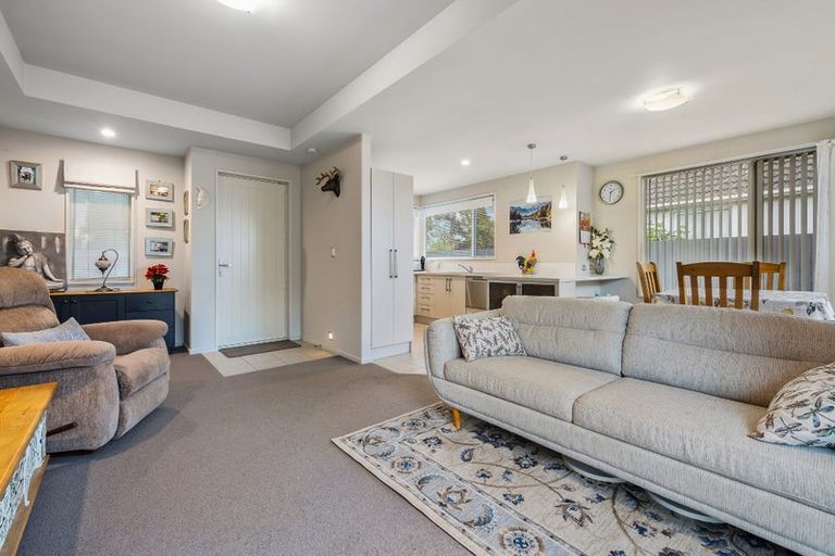 Photo of property in 1/158 Harewood Road, Papanui, Christchurch, 8053