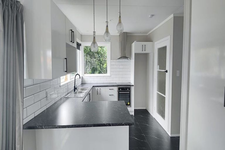 Photo of property in 9 Sacha Place, Glenview, Hamilton, 3206