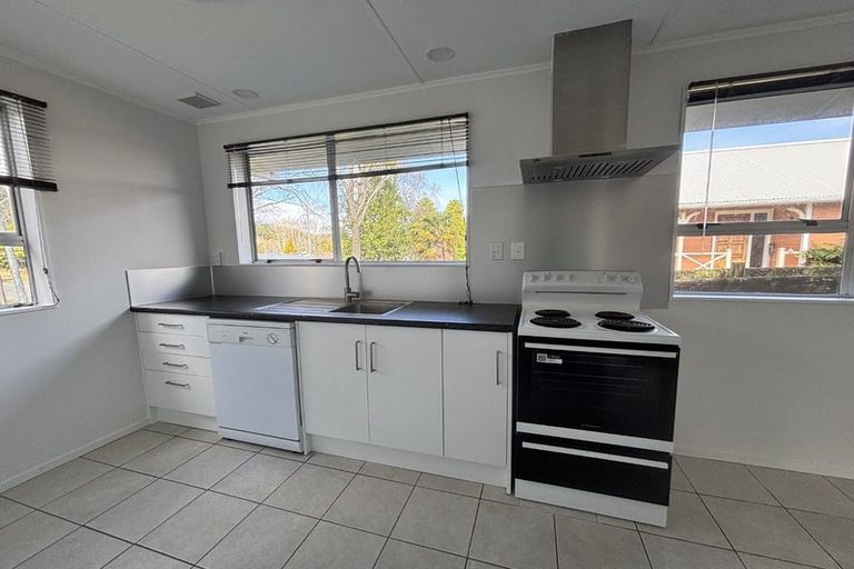 Photo of property in 91 Norana Road, Timberlea, Upper Hutt, 5018