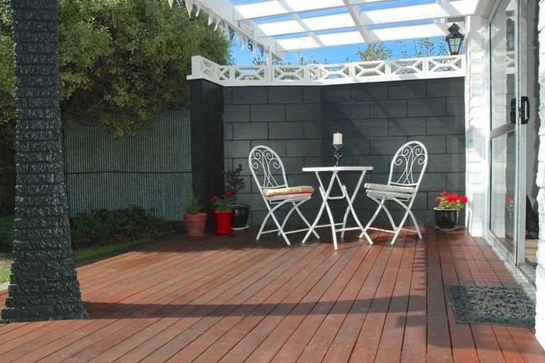 Photo of property in 5 Mcalpine Place, Rangiora, 7400