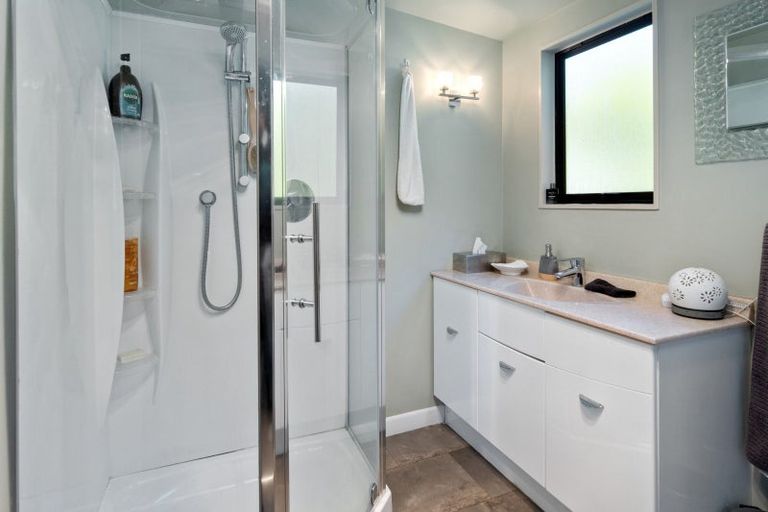 Photo of property in 17 Garden Terrace, Picton, 7220