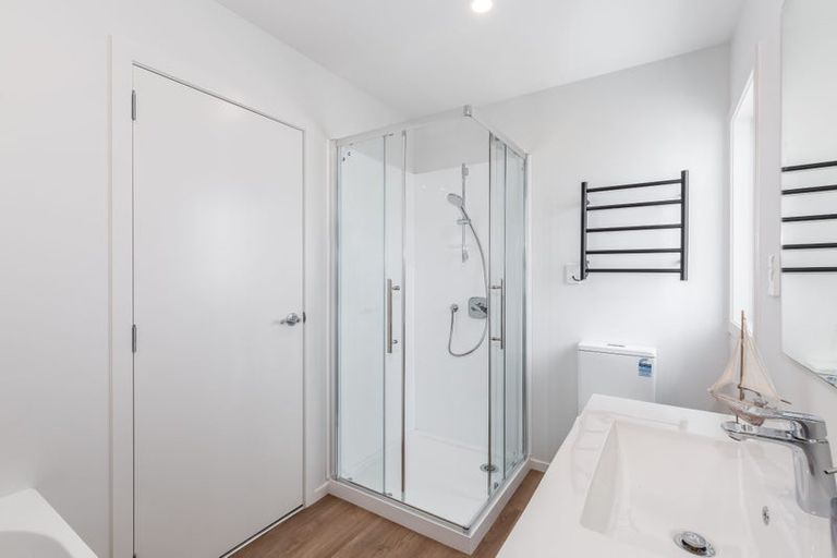 Photo of property in 3/12 Mana Avenue, Titahi Bay, Porirua, 5022