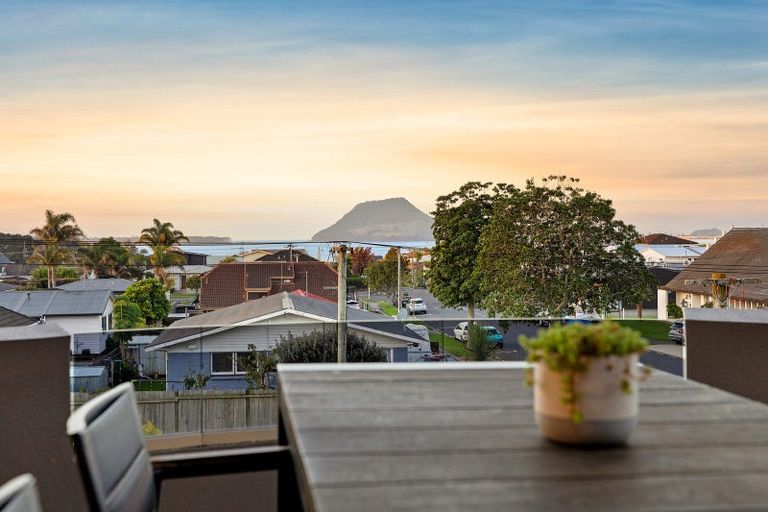 Photo of property in 39a Seaview Road, Otumoetai, Tauranga, 3110