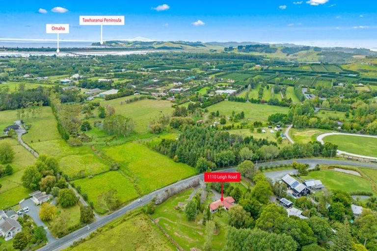 Photo of property in 1110 Leigh Road, Matakana, Warkworth, 0985