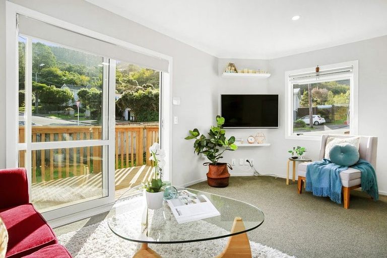 Photo of property in 19a Wilfred Street, Tawa, Wellington, 5028