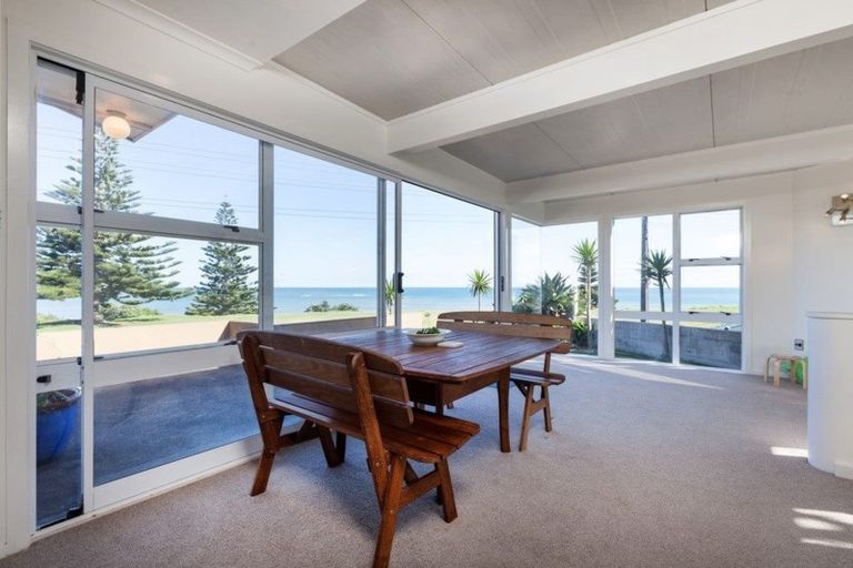 Photo of property in 25 Tiromoana Crescent, Bell Block, New Plymouth, 4312