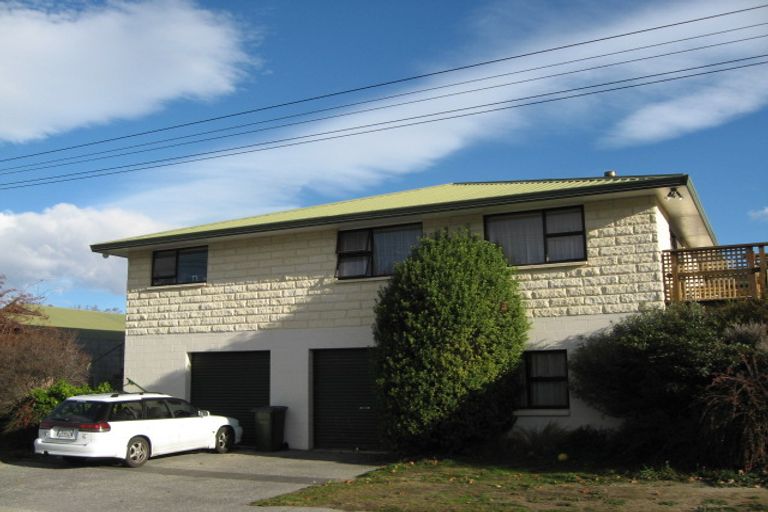 Photo of property in 27 Achil Street, Cromwell, 9310