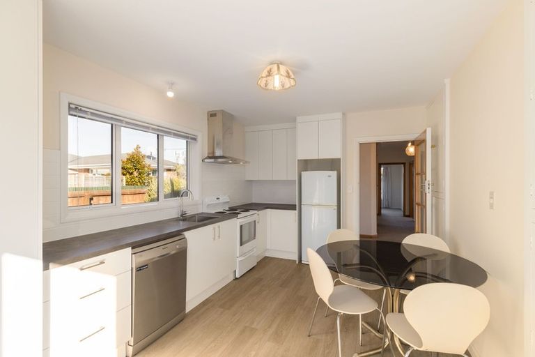 Photo of property in 27 Bourne Crescent, Papanui, Christchurch, 8053