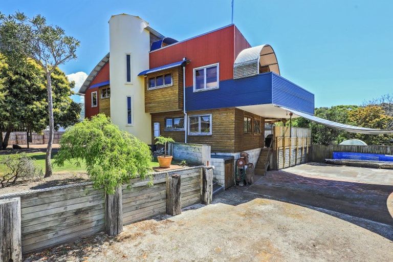 Photo of property in 68 Gillies Crescent, Waimarama, Havelock North, 4294