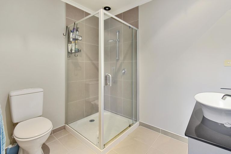 Photo of property in 12 Kauri Road, Pukekohe, 2120