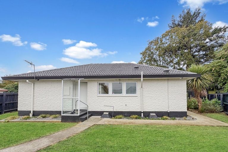 Photo of property in 30b Hooker Avenue, Bryndwr, Christchurch, 8053