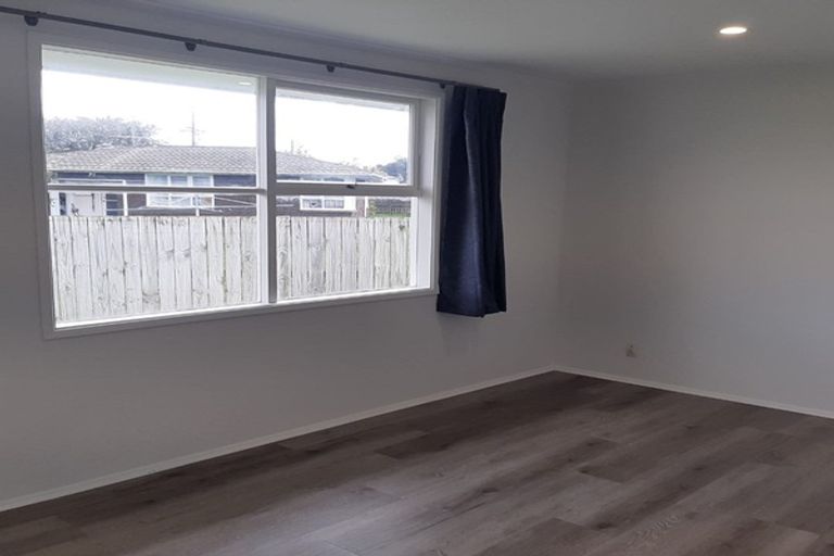 Photo of property in 12 Almond Place, Mount Wellington, Auckland, 1060