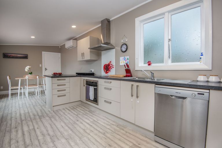 Photo of property in 65 Richardson Street, Saint Kilda, Dunedin, 9012