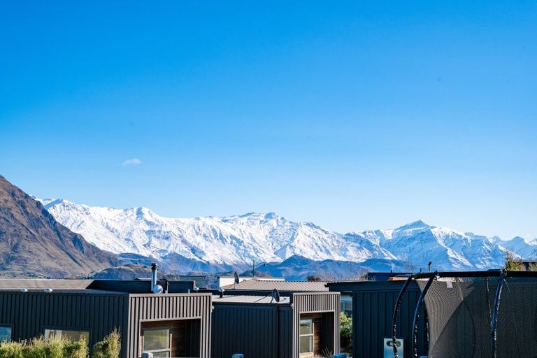 Photo of property in 59 Minaret Ridge, Wanaka, 9305