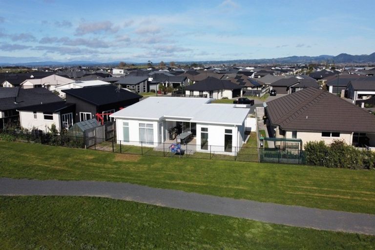 Photo of property in 4 Jeffs Way, Papamoa Beach, Papamoa, 3118