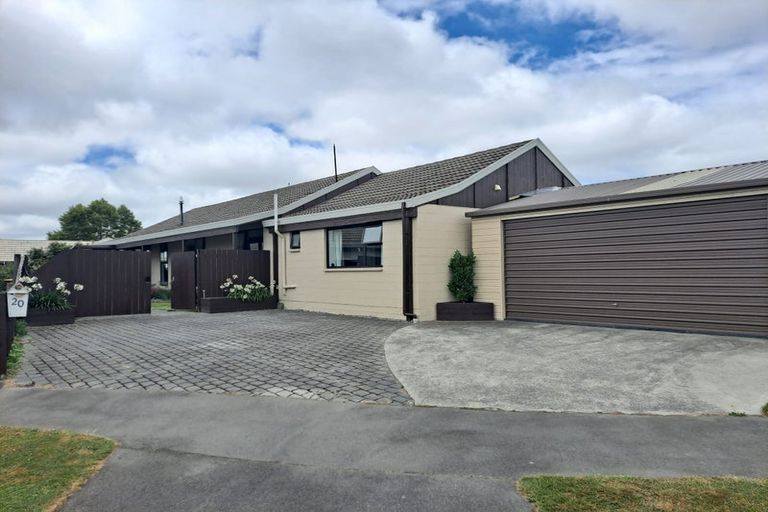 Photo of property in 20 Sawtell Place, Northcote, Christchurch, 8052