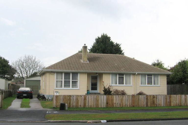 Photo of property in 14 Montgomery Crescent, Bader, Hamilton, 3206