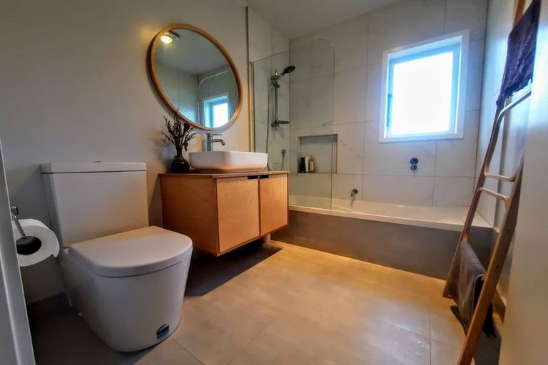 Photo of property in 3b Gazelle Avenue, Beach Haven, Auckland, 0626