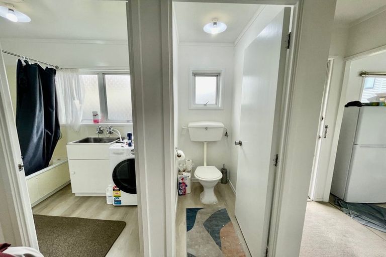 Photo of property in 22 Vanbrugh Place, Bucklands Beach, Auckland, 2014