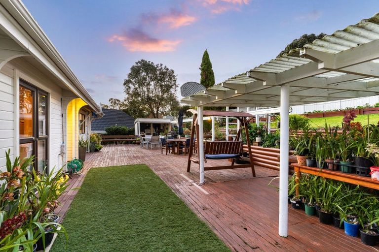 Photo of property in 20 Goodwood Drive, Goodwood Heights, Auckland, 2105