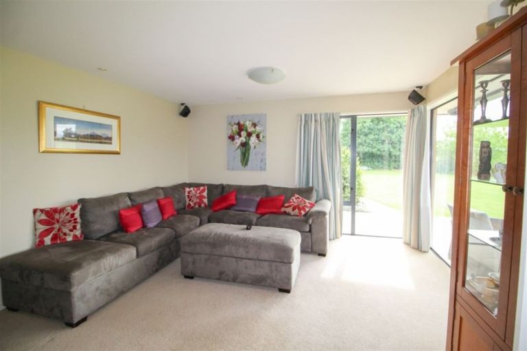 Photo of property in 631 Pleasant Point Highway, Levels, Timaru, 7975