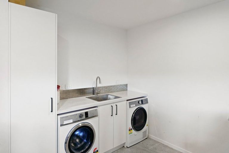 Photo of property in 14 Seagrass Place, Otaki Beach, Otaki, 5512