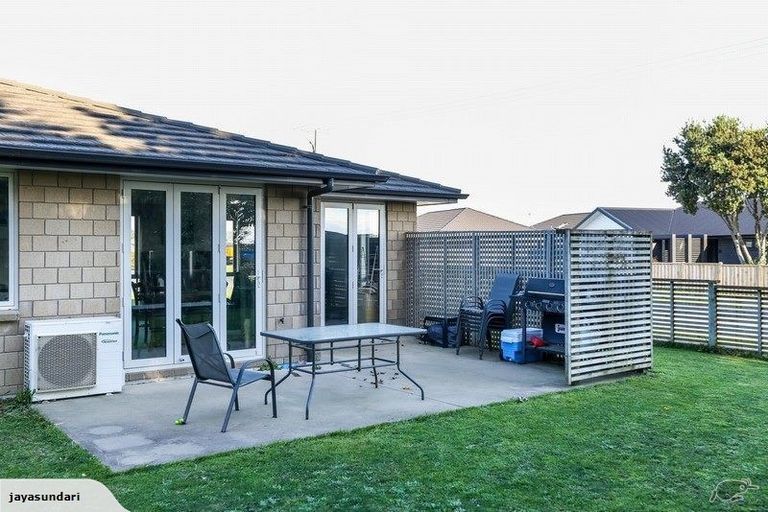 Photo of property in 1 Keene Drive, Bell Block, New Plymouth, 4312