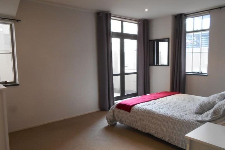 Photo of property in The Quay, 2/332b1 Lambton Quay, Wellington Central, Wellington, 6011