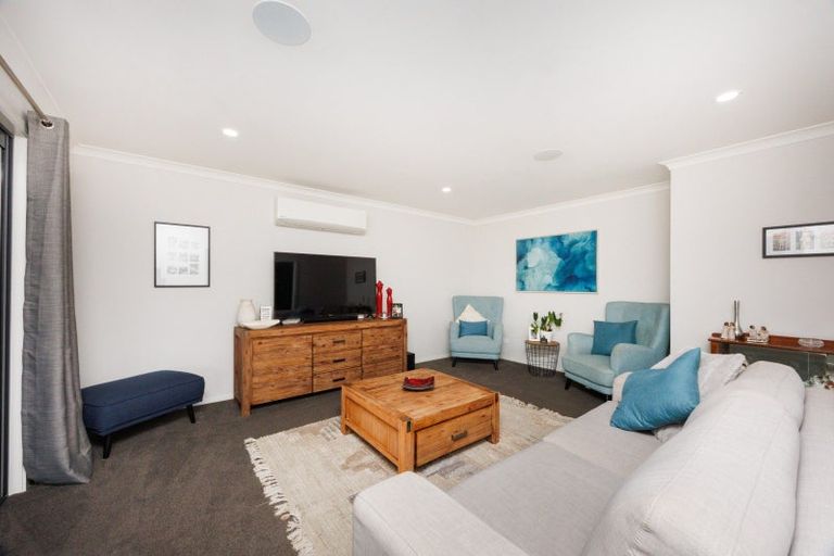 Photo of property in 7 Varsity Heights, Fitzherbert, Palmerston North, 4410