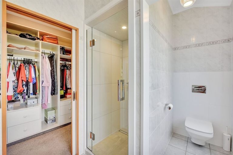 Photo of property in 11 Richardson Street, Britannia Heights, Nelson, 7010