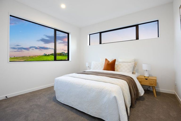 Photo of property in 57 Matangi View Drive, Orewa, 0931