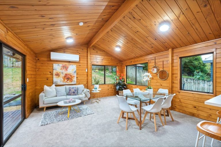 Photo of property in 8 Chardon Place, Henderson, Auckland, 0612