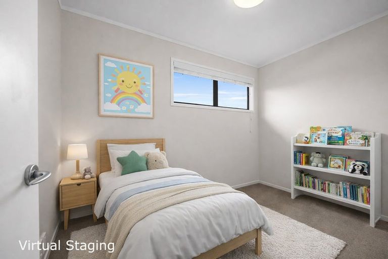 Photo of property in 28 Elizabeth Drive, West Harbour, Auckland, 0618
