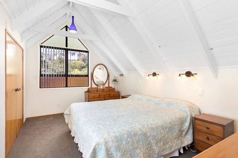 Photo of property in 12 Cooper Road, Stanmore Bay, Whangaparaoa, 0932