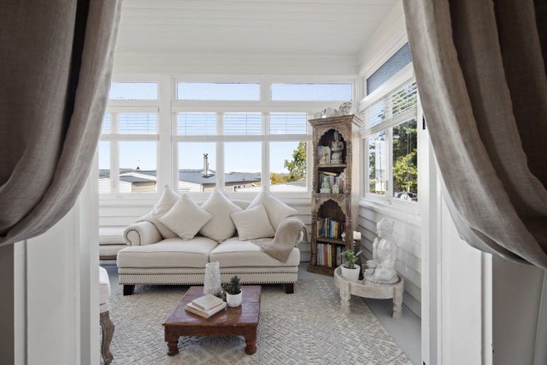 Photo of property in 192 Kitchener Road, Pukekohe, 2120