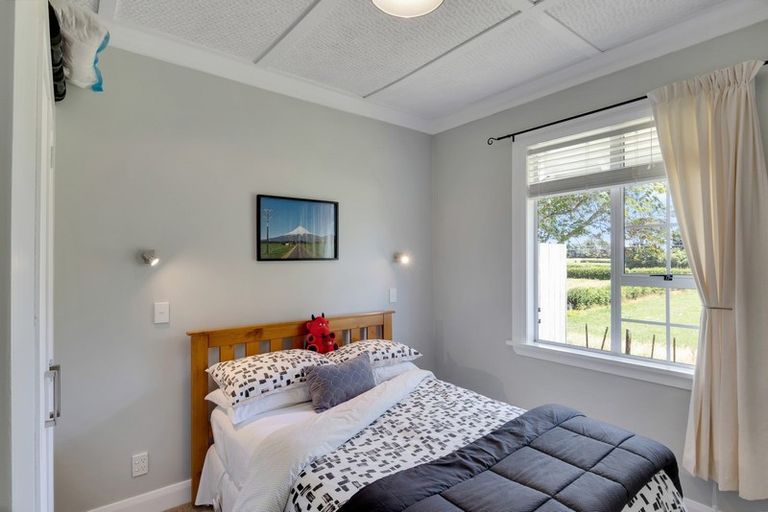 Photo of property in 1397 Egmont Road, Egmont Village, Inglewood, 4386