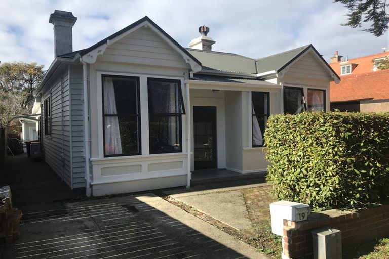 Photo of property in 19 Duchess Avenue, Dunedin Central, Dunedin, 9016