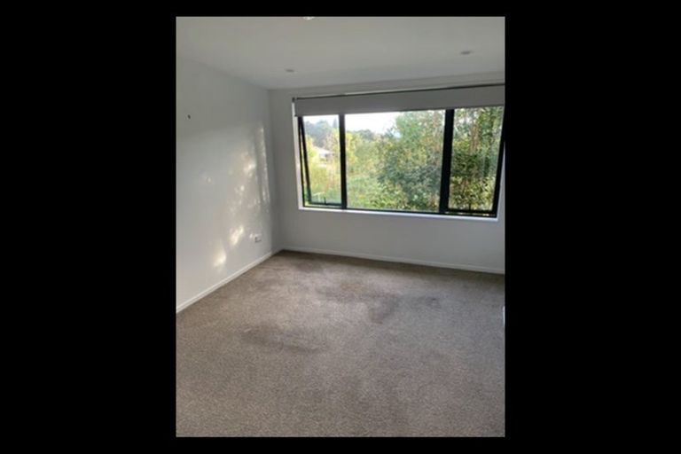 Photo of property in 15c Glendhu Road, Bayview, Auckland, 0629